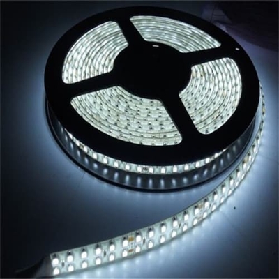 Ampiamente utilizzato nelle decorazioni striscia luminosa a LED Smart Flessibile per interni DV12V SMD5050 RGB Striscia luminosa a LED Colorata per la decorazione della casa
